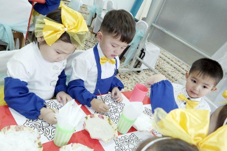 Ашық ұйымдастырылған оқу қызметі "Балапан"ортаңғы тобы