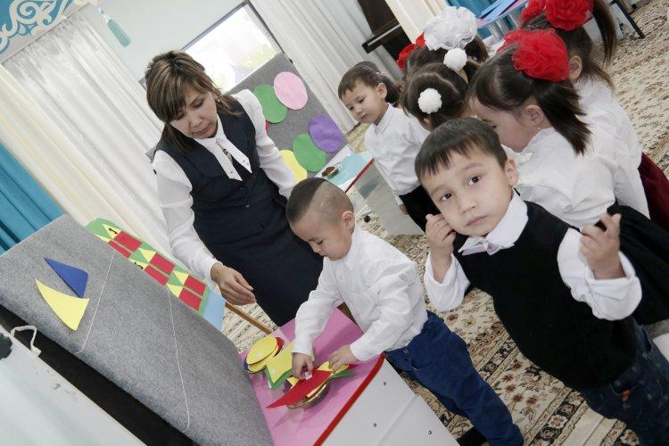 "Бауырсақ" ортаңғы тобы ашық ұйымдастырылған оқу қызметі