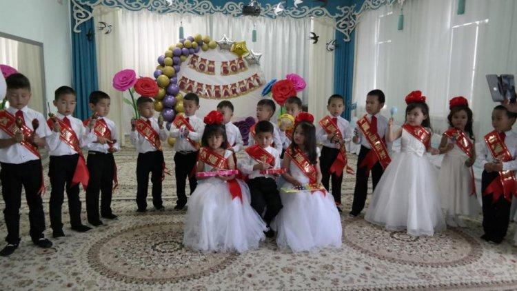 "Қош бол, сүйікті балабақшам!" атты балабақшамен қоштасу ертеңгілігі