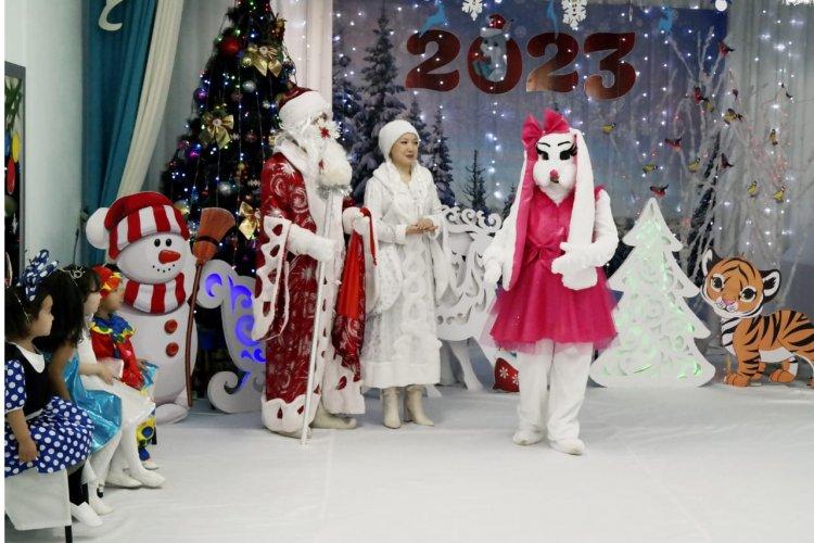 "Бауырсақ" ересек тобы "Құтты болсын, Жаңа жыл" атты ертеңгілігі.