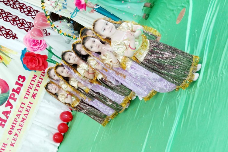 "Аяулы анашым!" атты ертеңгілік "Ертегілер" ересек тобы