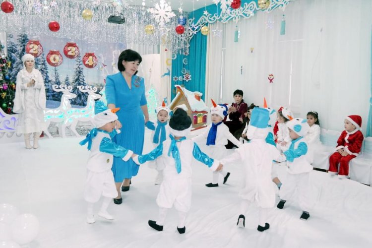 "Күншуақ" ортаңғы тобы мерекелік ертеңгілік