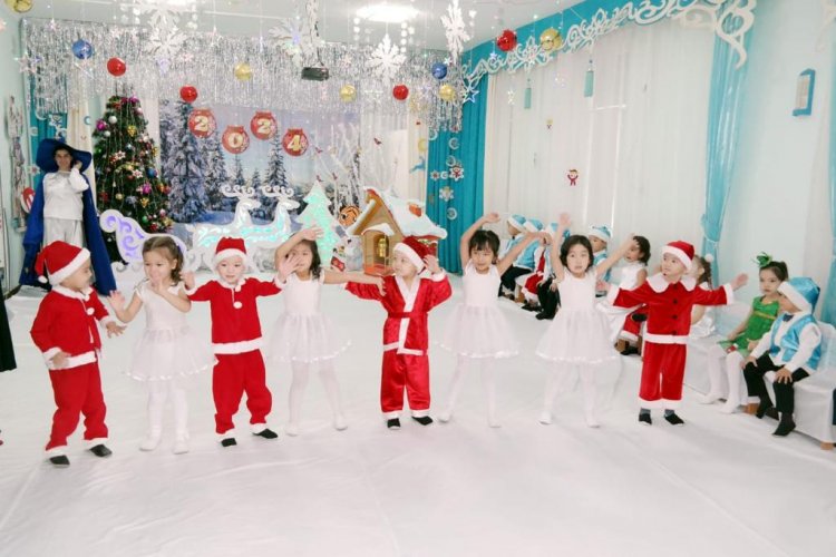 "Жаңа жыл кеші көңілді" атты ертеңгілік "Балдырған" ересек топ