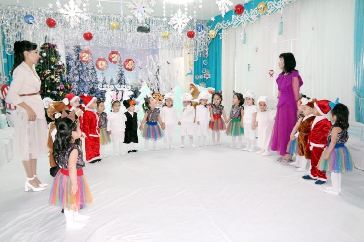 "Қош келдің, Жаңа жыл!" мерекелік ертеңгілік "Көбелек" ортаңғы топ