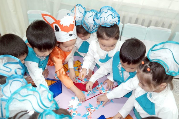 "Дыбыстар әлемінде" тақырыбында ойын түрінде ұйымдастырылған іс- әрекет