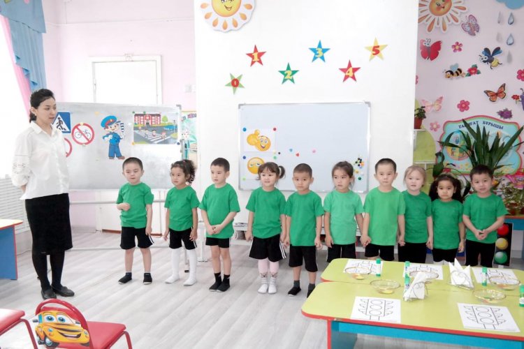 "Бағдаршам және біз" тақырыбында ойын түрінде ұйымдастырылған іс-әрекет