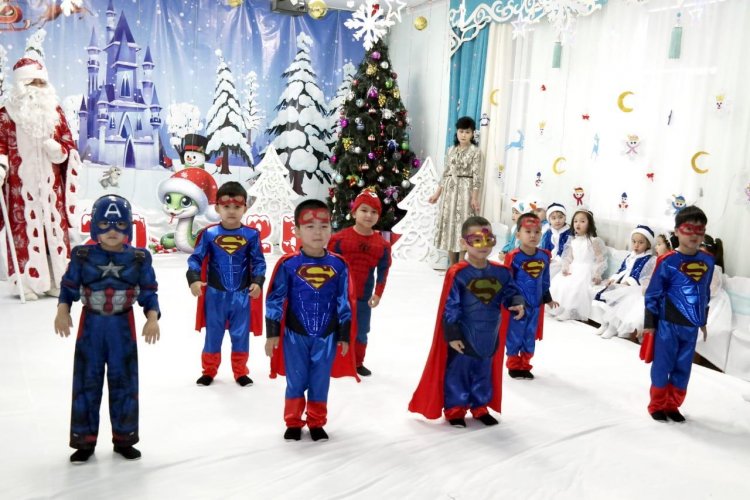 "Күншуақ" ересек тобы мерекелік ертеңгілік